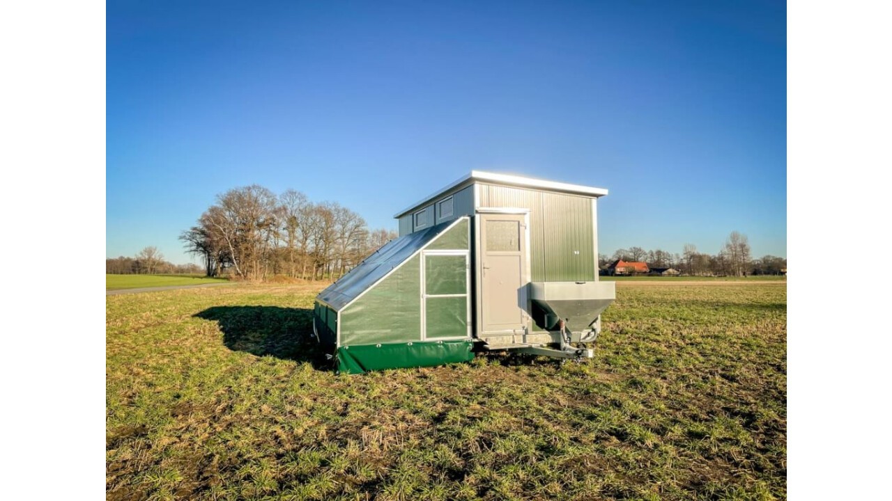 Mobilstall mit Wintergarten