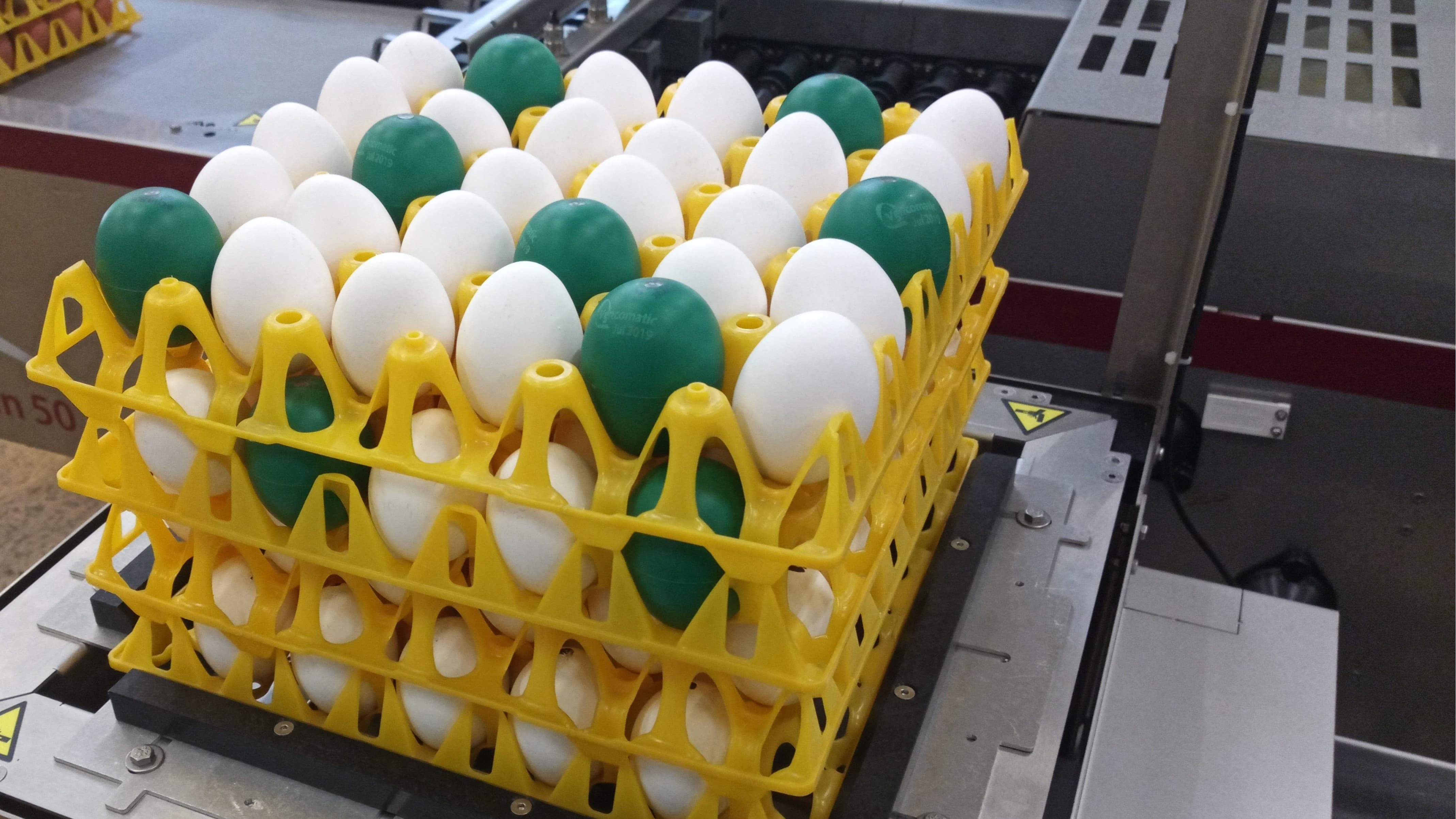 Höckerstapler mit elektronischen Eiern
